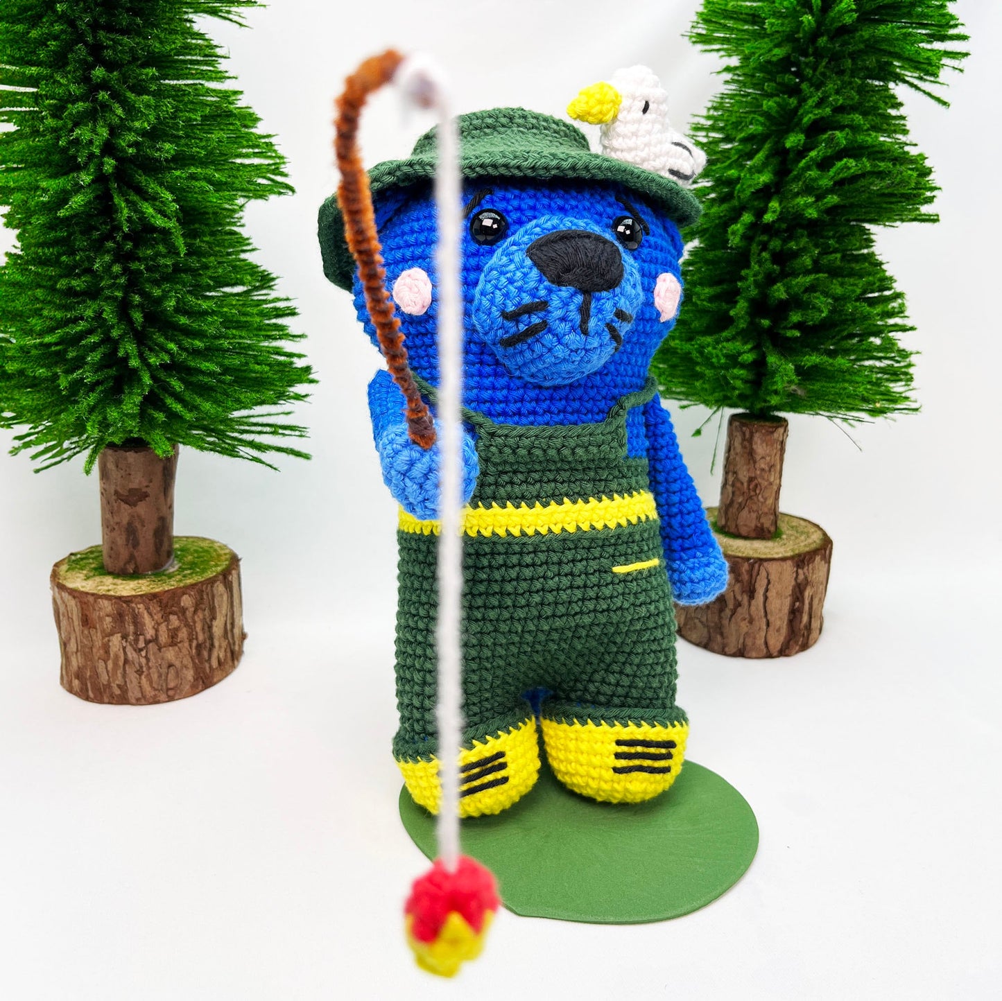 Otis the otter - PDF crochet pattern