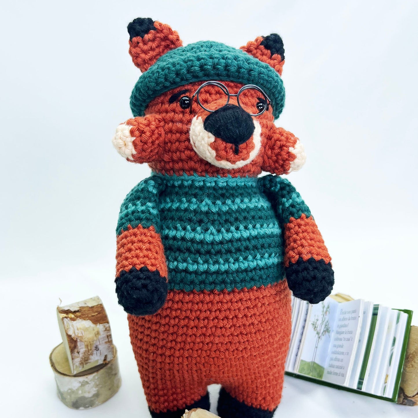Frederick the fox - PDF crochet pattern