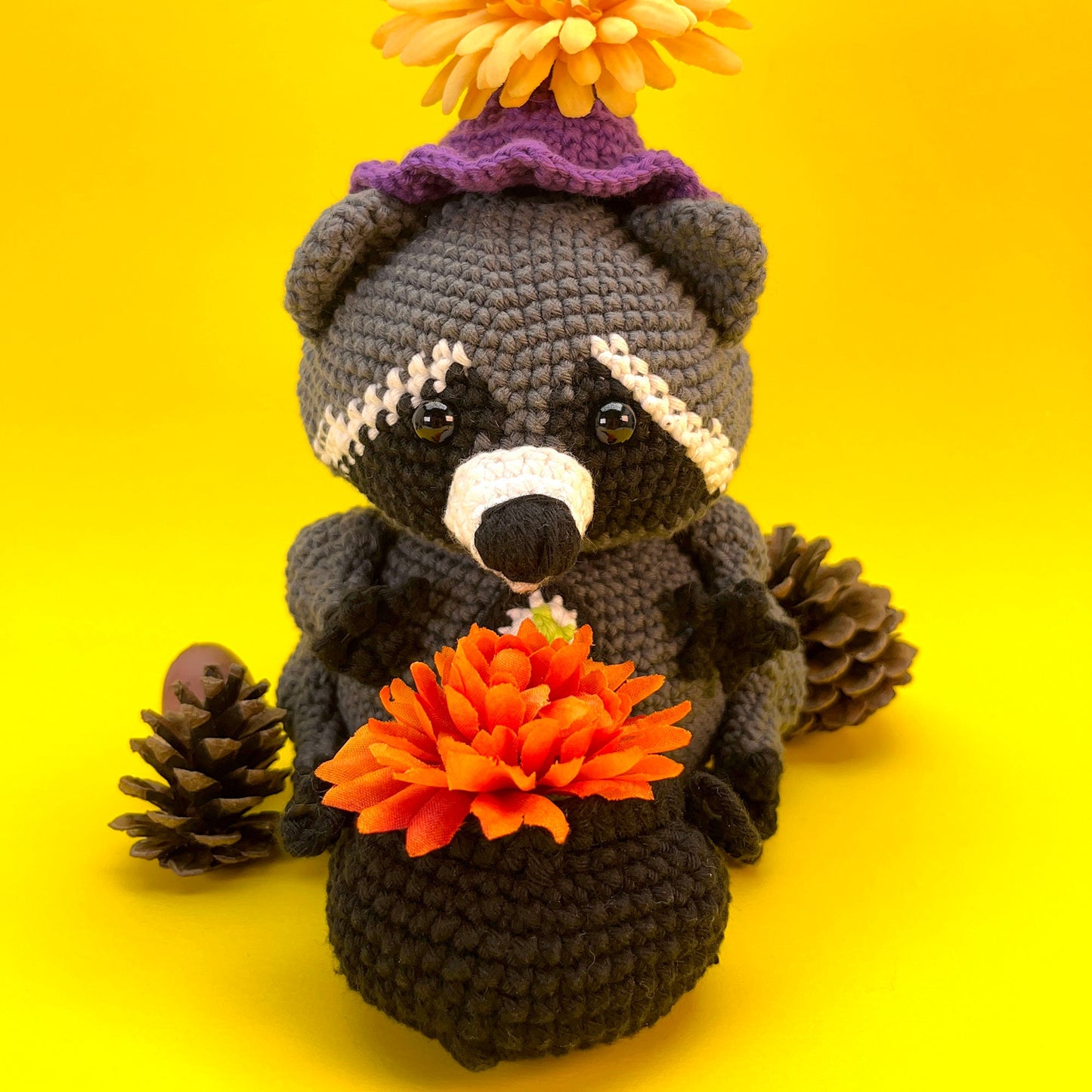 Riah the raccoon witch - PDF crochet Pattern